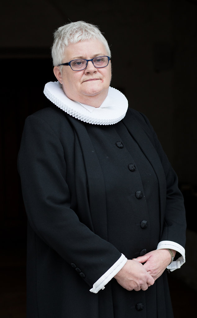PRIEST  |  TUNØ